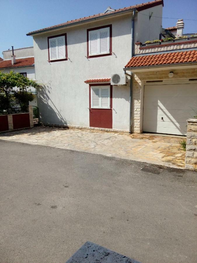 Ferienwohnung Petra Vodice Exterior foto